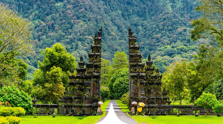 Bali - Cliffside Villas in the Dry Season